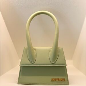 Jacquemus Le Chiquito Moyen